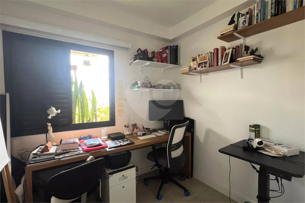 Apartamento à venda com 2 quartos, sendo 1 suíte,  em Vila Madalena, São Paulo, SP