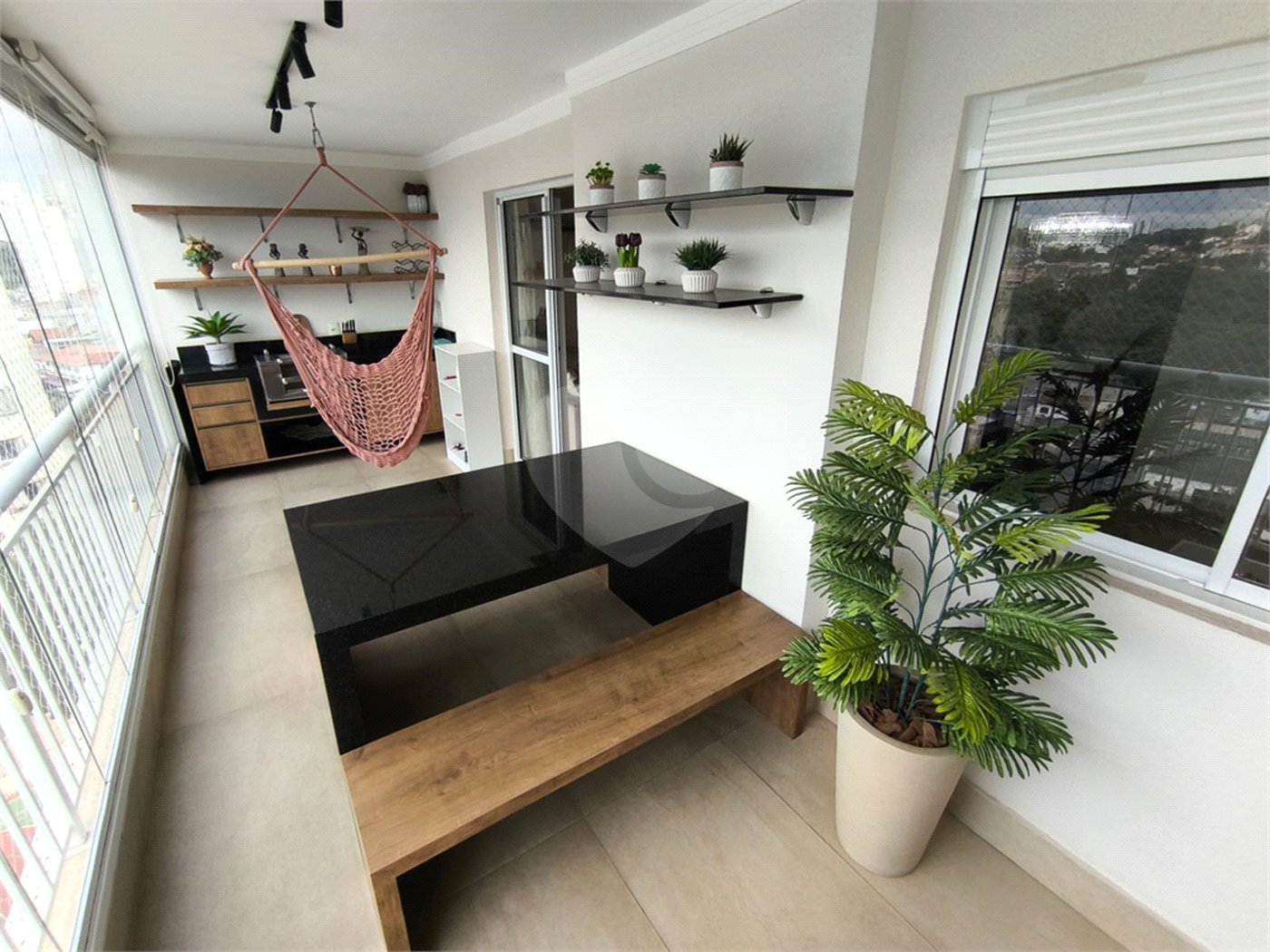 Apartamento à venda com 3 quartos, sendo 1 suíte, em Jardim Vazani, São Paulo, SP