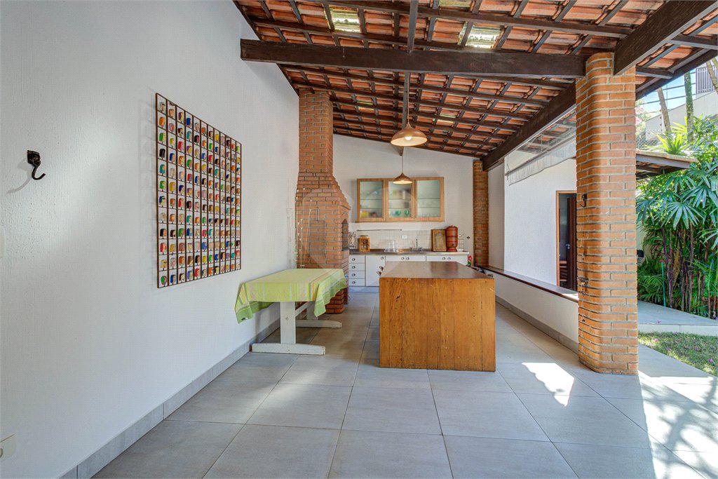 Casa de Vila à venda com 4 quartos, sendo 2 suítes,  em Jardim Marajoara, São Paulo, SP