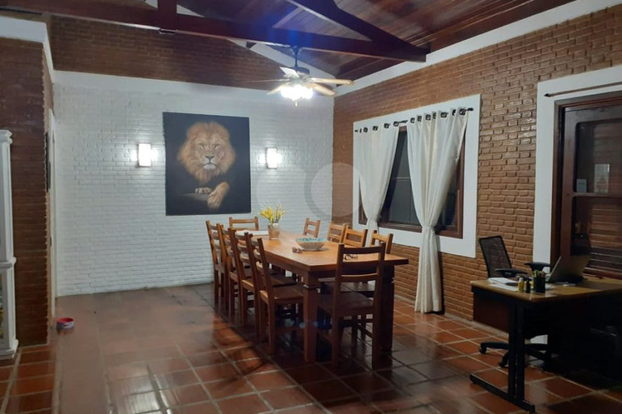 Casa à venda com 8 quartos, sendo 2 suítes, em Serra da Cantareira, Mairiporã, SP