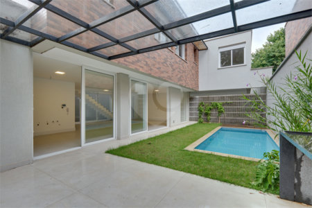 Casa à venda com 4 suítes no condomínio Gaia, São Paulo - SP