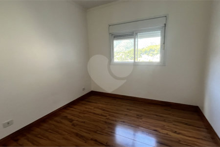 Sobrado à venda com 3 suítes em Jardim Maristela, Atibaia, SP