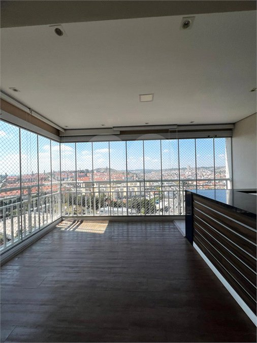 Apartamento à venda com 3 quartos, sendo 1 suíte,  em Vila Suissa, Mogi das Cruzes, SP