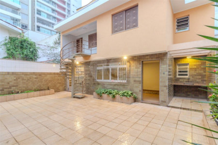 Casa à venda ou para alugar com 3 suítes em Sumaré, São Paulo, SP