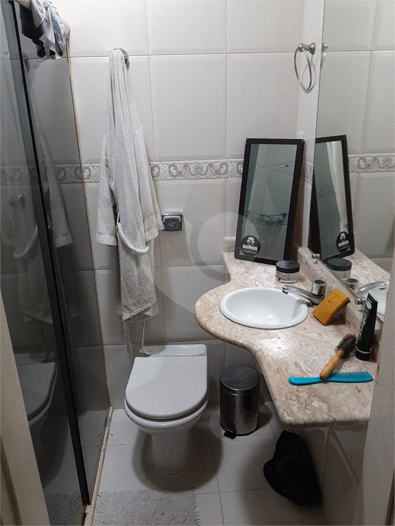 Sobrado à venda com 3 quartos, sendo 2 suítes,  em Vila Gustavo, São Paulo, SP
