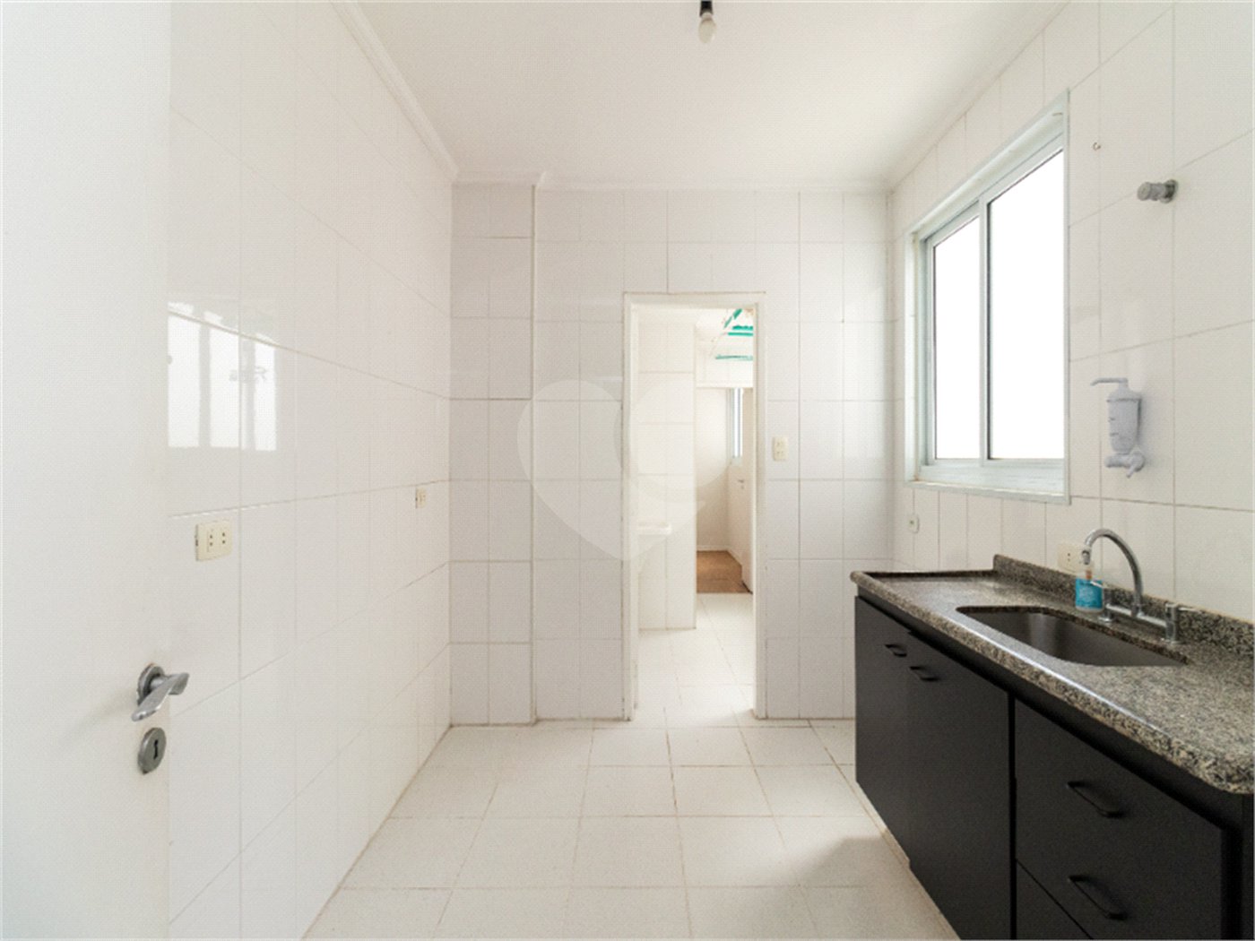 Apartamento à venda com 3 quartos, sendo 1 suíte, em Pinheiros, São Paulo, SP