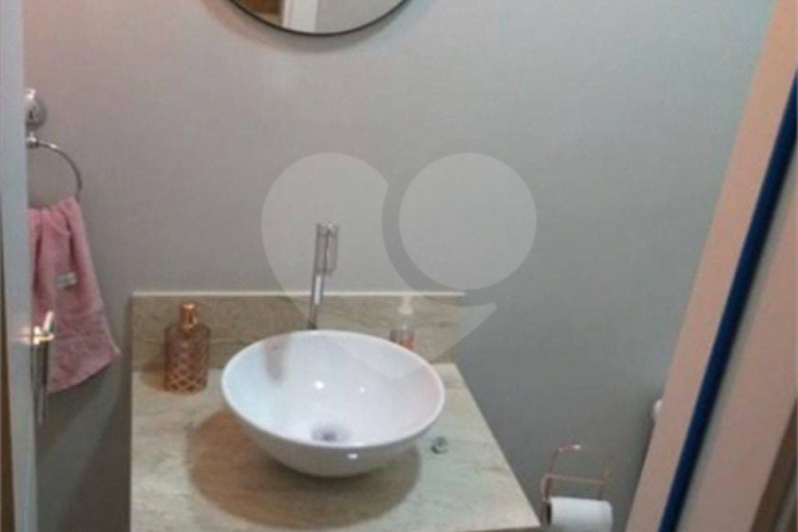 Casa à venda com 3 quartos, sendo 1 suíte, em Vila Rio de Janeiro, Guarulhos, SP