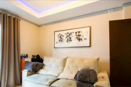 Sobrado com 150m² , 3 dormitórios , sendo 1 suíte , 1 vaga , à venda no centro de Santo André.