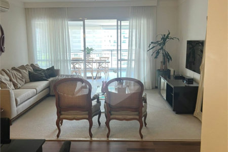Apartamento à venda com 4 quartos, sendo 2 suítes,  em Brooklin Paulista, São Paulo, SP