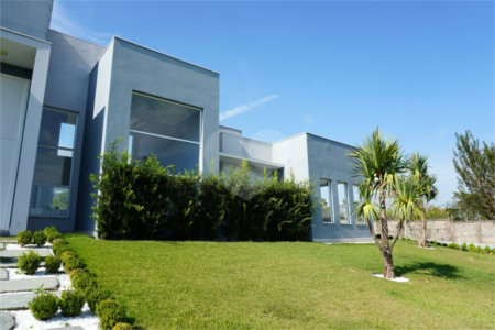 Casa à venda com 4 suítes no condomínio Fazenda Palmeiras Imperiais, Salto - SP