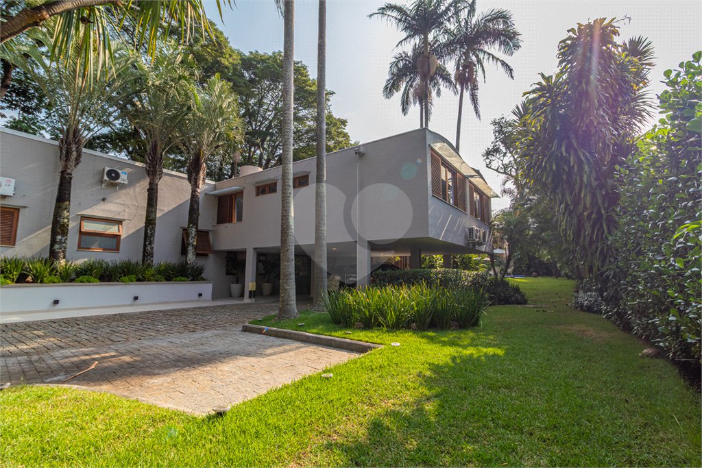 Casa à venda com 4 suítes em Campo Belo, São Paulo, SP