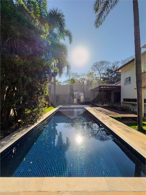 Casa à venda com 4 suítes no condomínio Villa Borghese, Indaiatuba - SP