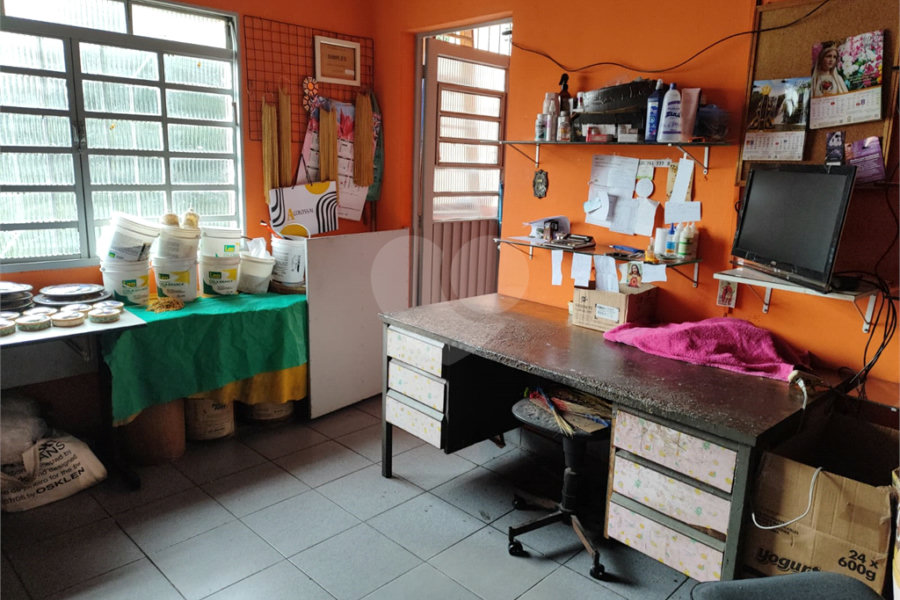Sobrado à venda com 4 quartos, sendo 1 suíte,  em Saúde, São Paulo, SP