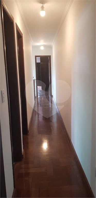 Sobrado à venda com 3 quartos, sendo 1 suíte, em Vila Vitório Mazzei, São Paulo, SP