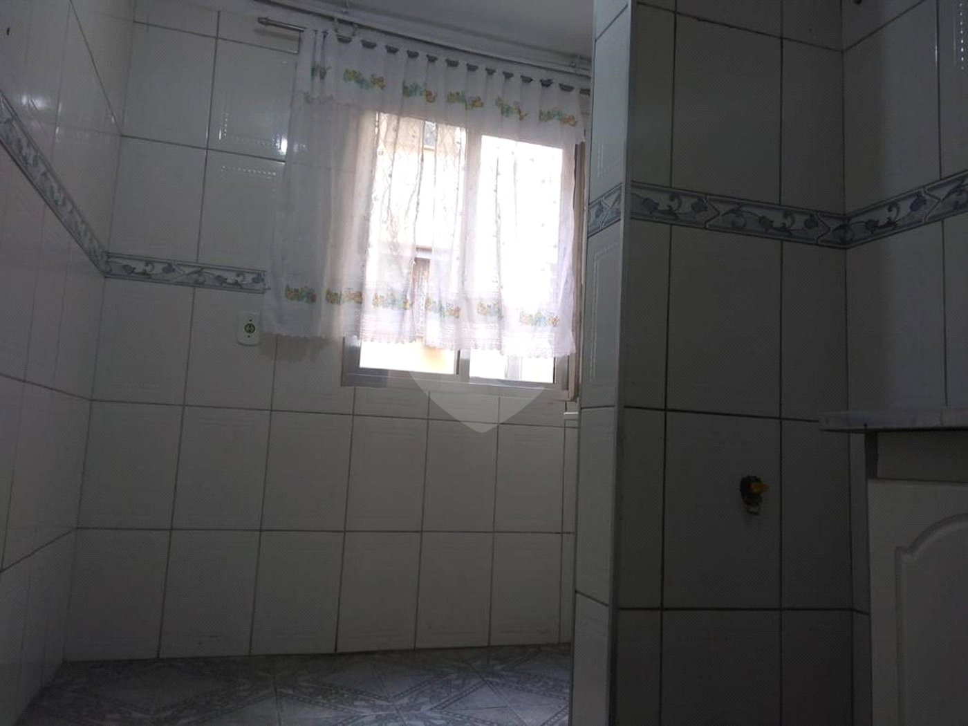 Apartamento à venda com 2 quartos em Cidade Tiradentes, São Paulo, SP