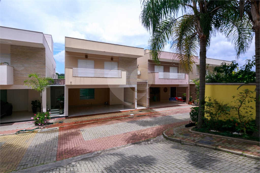 Casa à venda com 4 suítes no condomínio Bellagio, São Paulo - SP