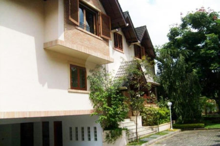 Casa à venda ou para alugar com 4 suítes no condomínio Vilaggio Monte Alegre, São Paulo - SP