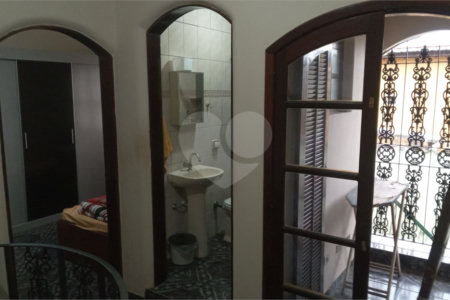 Sobrado à venda com 4 quartos em Vila Verde, São Paulo, SP