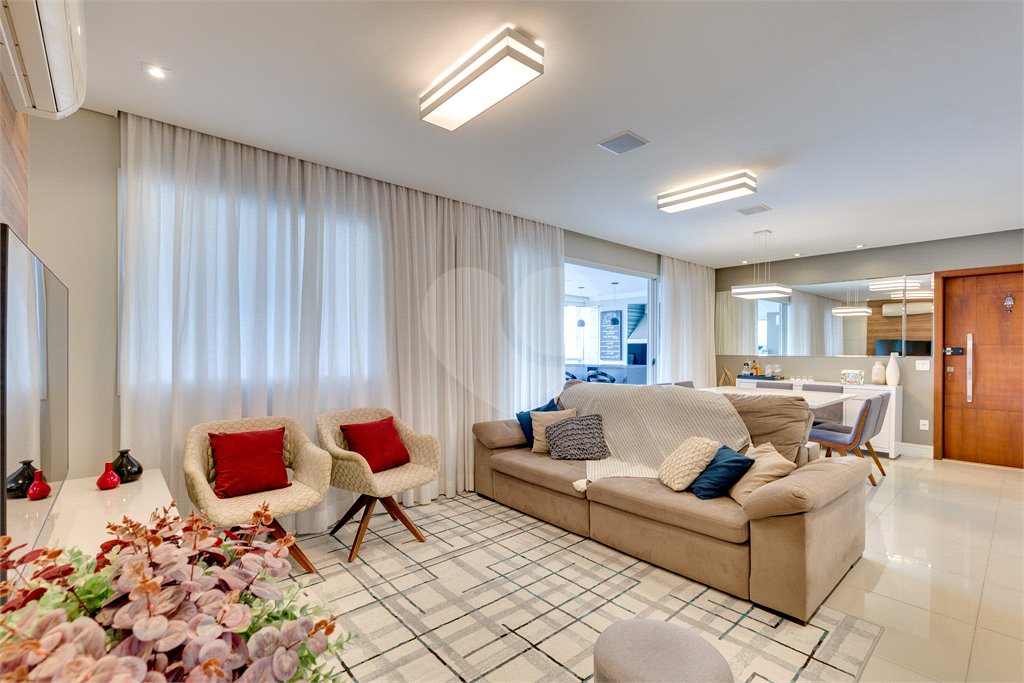 Apartamento à venda com 3 suítes em Santo Amaro, São Paulo, SP