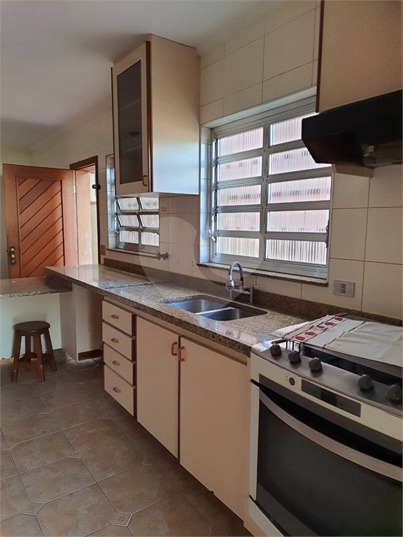 Sobrado à venda com 4 quartos, sendo 1 suíte, em Vila Pereira Barreto, São Paulo, SP