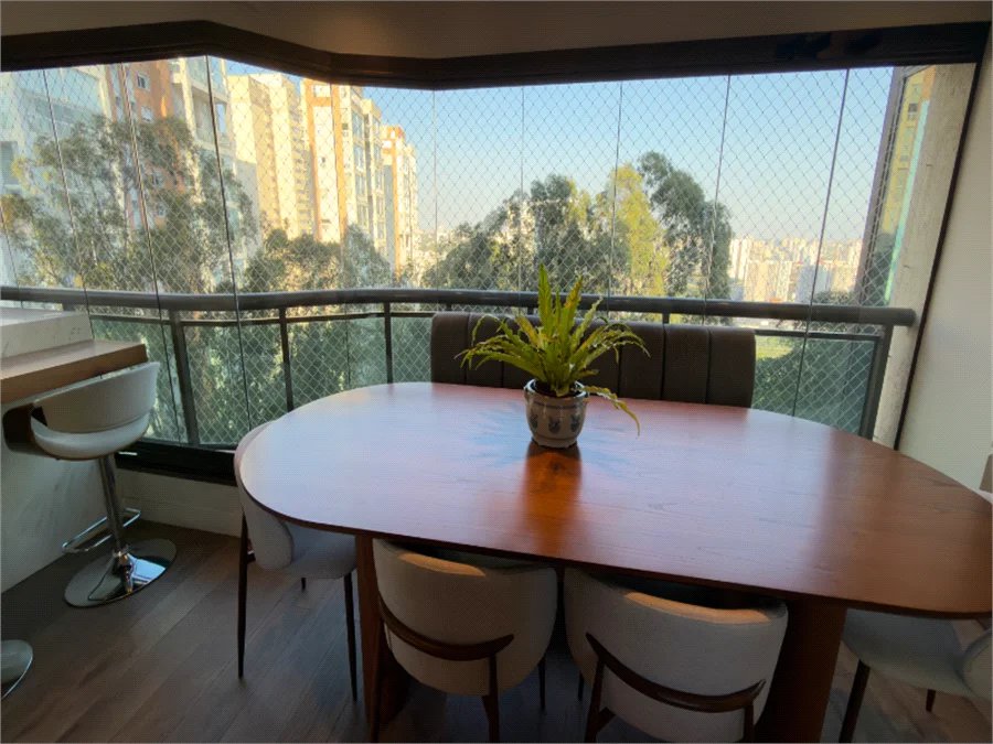 Apartamento à venda ou para alugar com 4 suítes em Jardim Fonte do Morumbi, São Paulo, SP