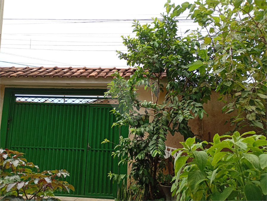 Casa à venda com 3 quartos em Vila Vieira (vila Xavier), Araraquara, SP