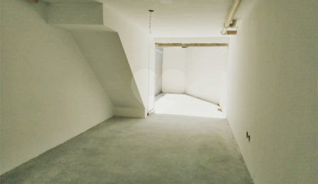 Casa à venda com 2 quartos, sendo 1 suíte, no condomínio Tanque Velho, São Paulo - SP