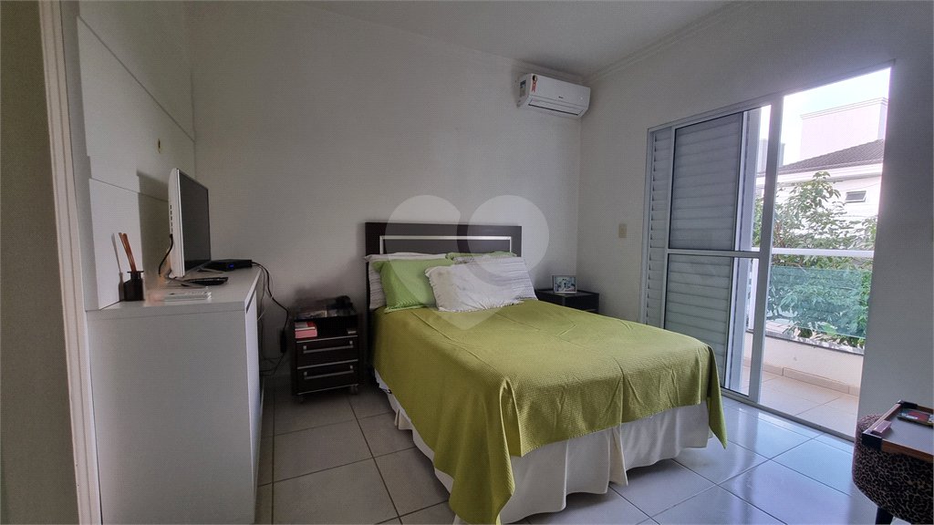 Casa à venda com 4 quartos, sendo 3 suítes,  no condomínio Residencial Villa dos Inglezes, Sorocaba - SP
