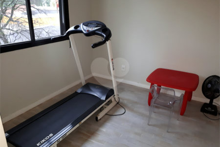 Apartamento à venda com 4 quartos, sendo 3 suítes, em Campo Belo, São Paulo, SP