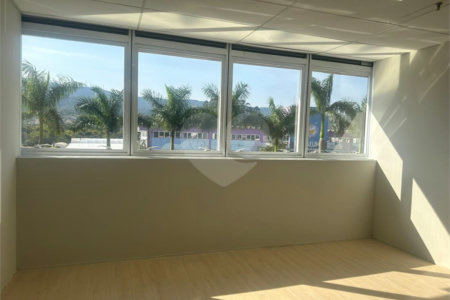 Sala à venda em Vila Mogilar, Mogi das Cruzes, SP