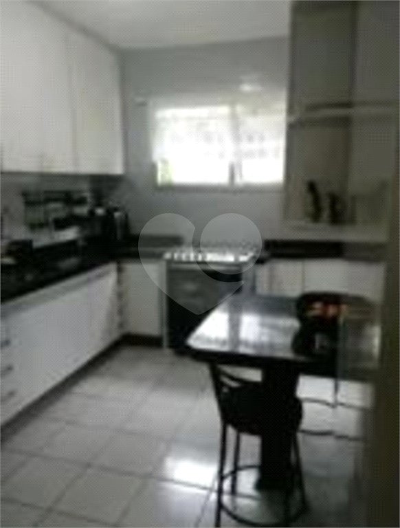 Apartamento à venda com 3 quartos, sendo 1 suíte,  em Jardim Topázio, São José dos Campos, SP