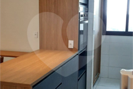 Apartamento à venda com 3 quartos, sendo 1 suíte, em Vila Assunção, Santo André, SP