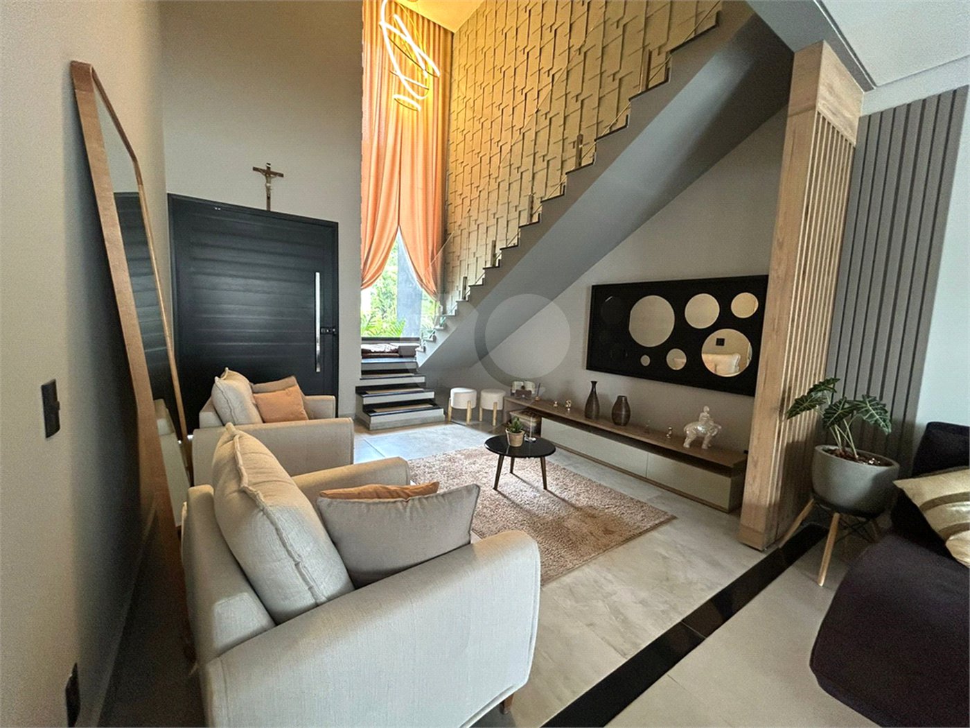 Casa à venda com 3 suítes no condomínio Renascence Residencial, Sorocaba - SP