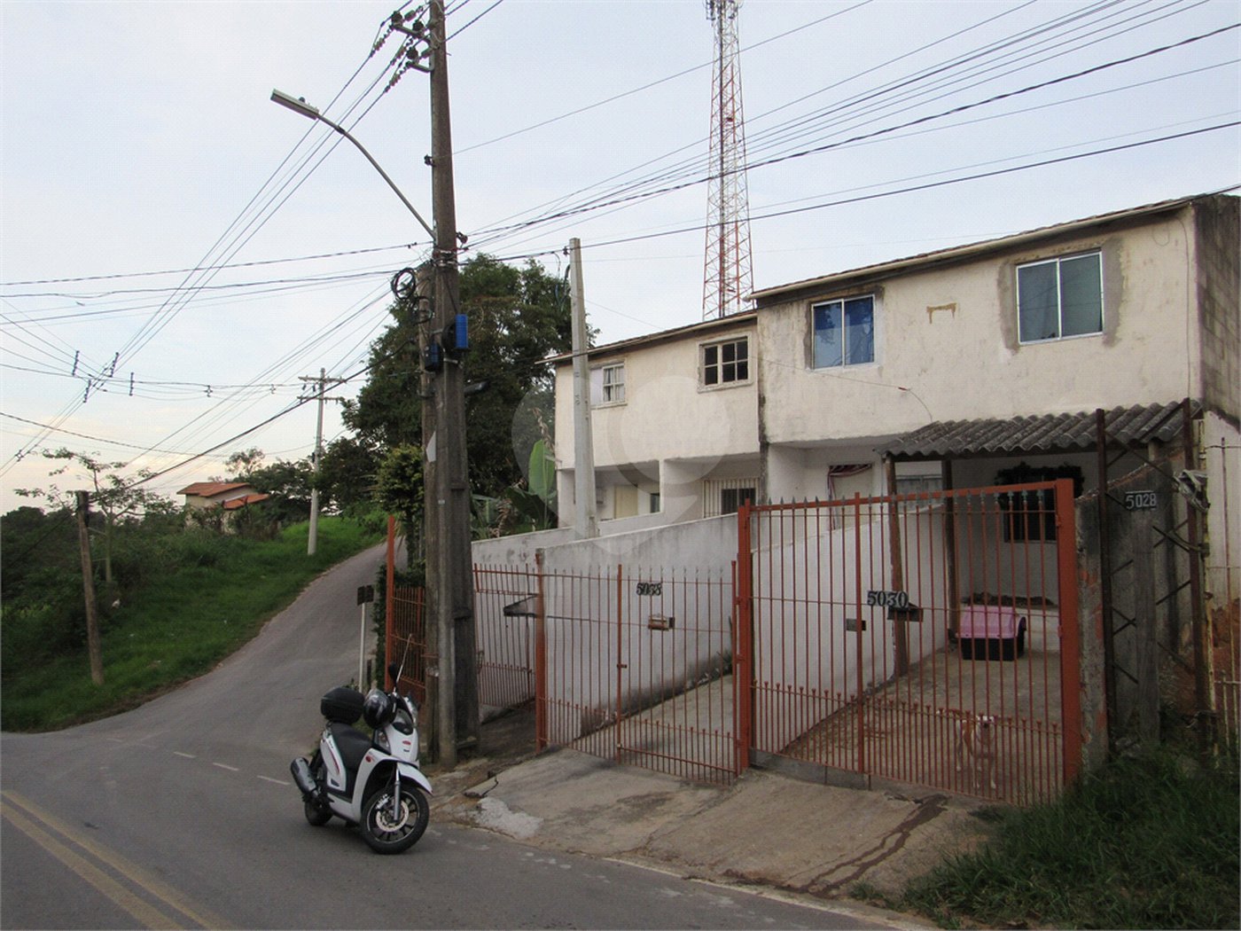 Terreno à venda em Chácaras Copaco, Arujá, SP