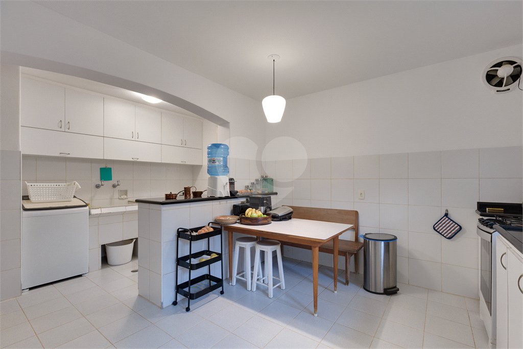 Casa à venda com 4 quartos, sendo 1 suíte, em Alto da Boa Vista, São Paulo, SP