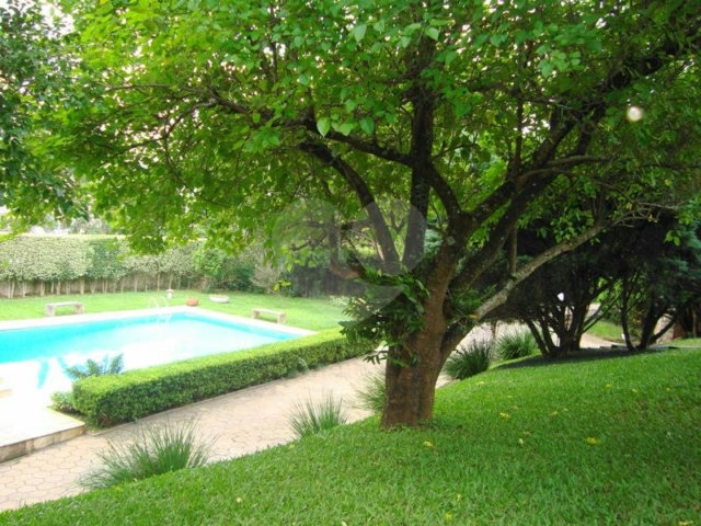 Sobrado à venda com 4 quartos, sendo 2 suítes,  em Tremembé, São Paulo, SP