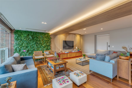 Apartamento à venda com 3 suítes em Chácara Santo Antônio, São Paulo, SP