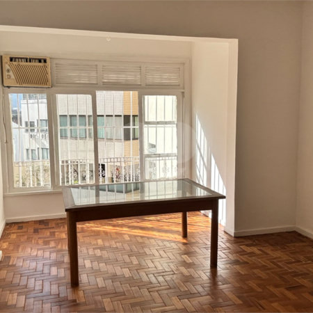 Apartamento à venda com 2 quartos, sendo 1 suíte, em Lagoa, Rio de Janeiro, RJ