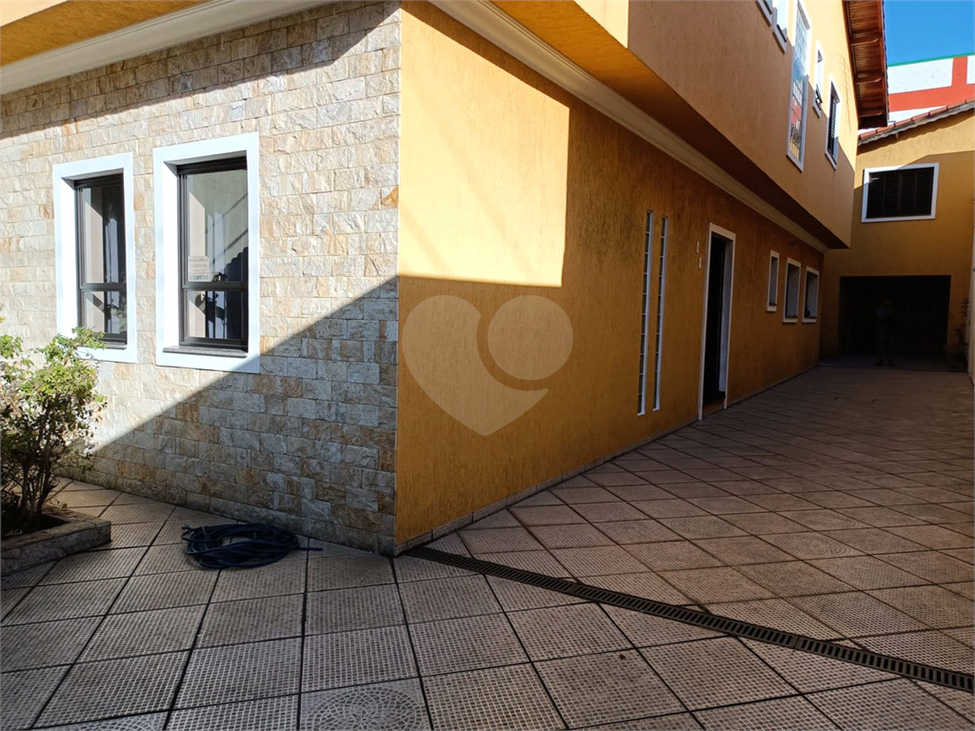 Sobrado à venda com 3 quartos, sendo 1 suíte, em Vila Paiva, São Paulo, SP