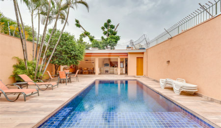Casa à venda com 4 quartos, sendo 1 suíte,  em Brooklin, São Paulo, SP