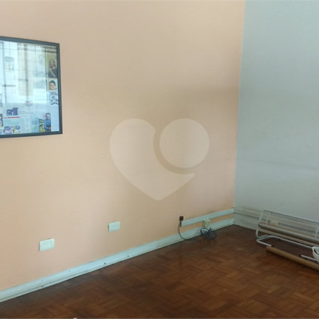 Sobrado à venda com 3 quartos, sendo 1 suíte, em Alto da Boa Vista, São Paulo, SP