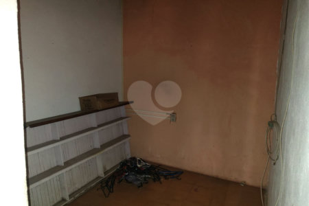 Casa à venda com 2 quartos, sendo 1 suíte, no Centro, Jarinu, SP
