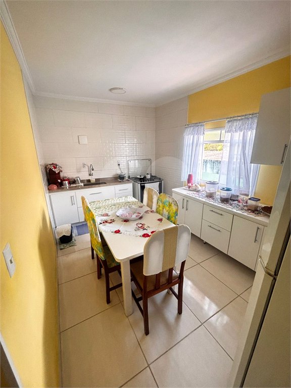 Casa à venda com 3 quartos, sendo 1 suíte, em Bosque dos Eucaliptos, São José dos Campos, SP