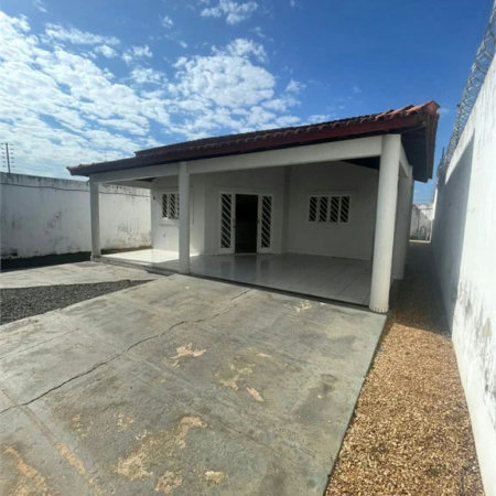 Casa para alugar com 3 quartos, sendo 1 suíte, em Setor Industrial, Balsas, MA