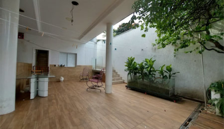 Casa à venda ou para alugar com 4 suítes em Lapa, São Paulo, SP