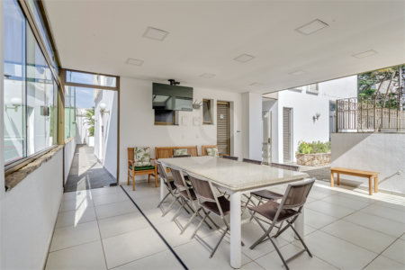 Apartamento à venda com 2 quartos, sendo 1 suíte, em Campo Belo, São Paulo, SP
