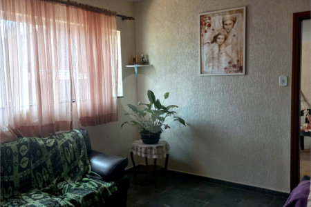Imóvel em excelente estado de conservação localizado no Jardim Beatriz a Venda
