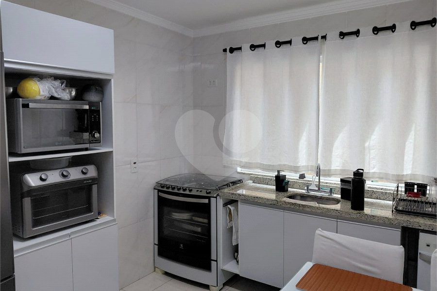 Casa à venda com 2 suítes no condomínio Residencial Guilhen, São Paulo - SP