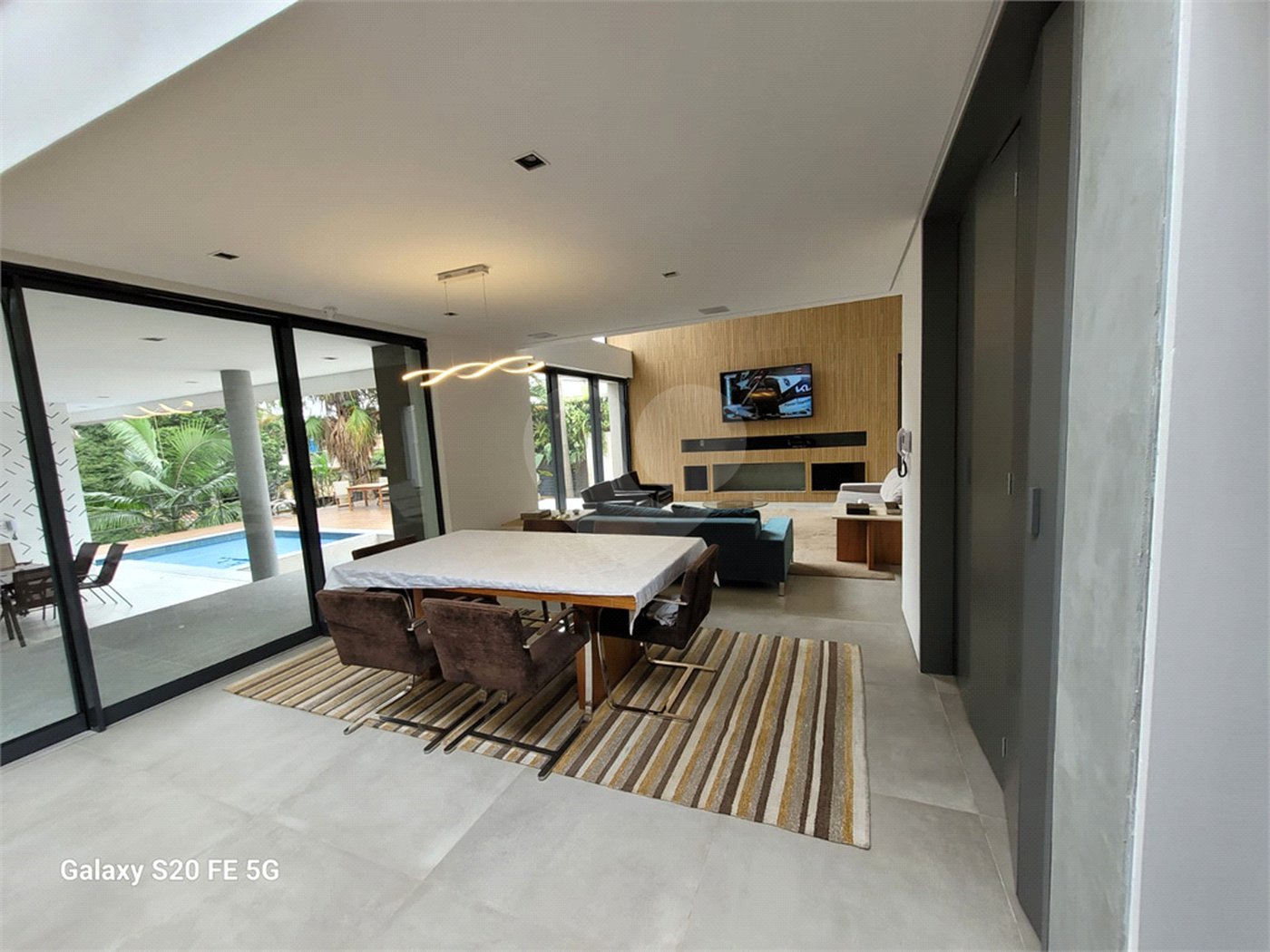 Casa à venda com 3 suítes em Jardim Prudência, São Paulo, SP