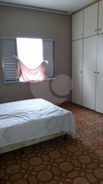 Casa à venda com 3 quartos, sendo 1 suíte, em Santa Teresinha, São Paulo, SP